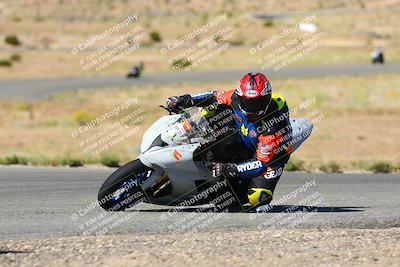 media/Oct-15-2023-TrackXperience (Sun) [[85198ff50b]]/Group 3/session 2 turn 11/